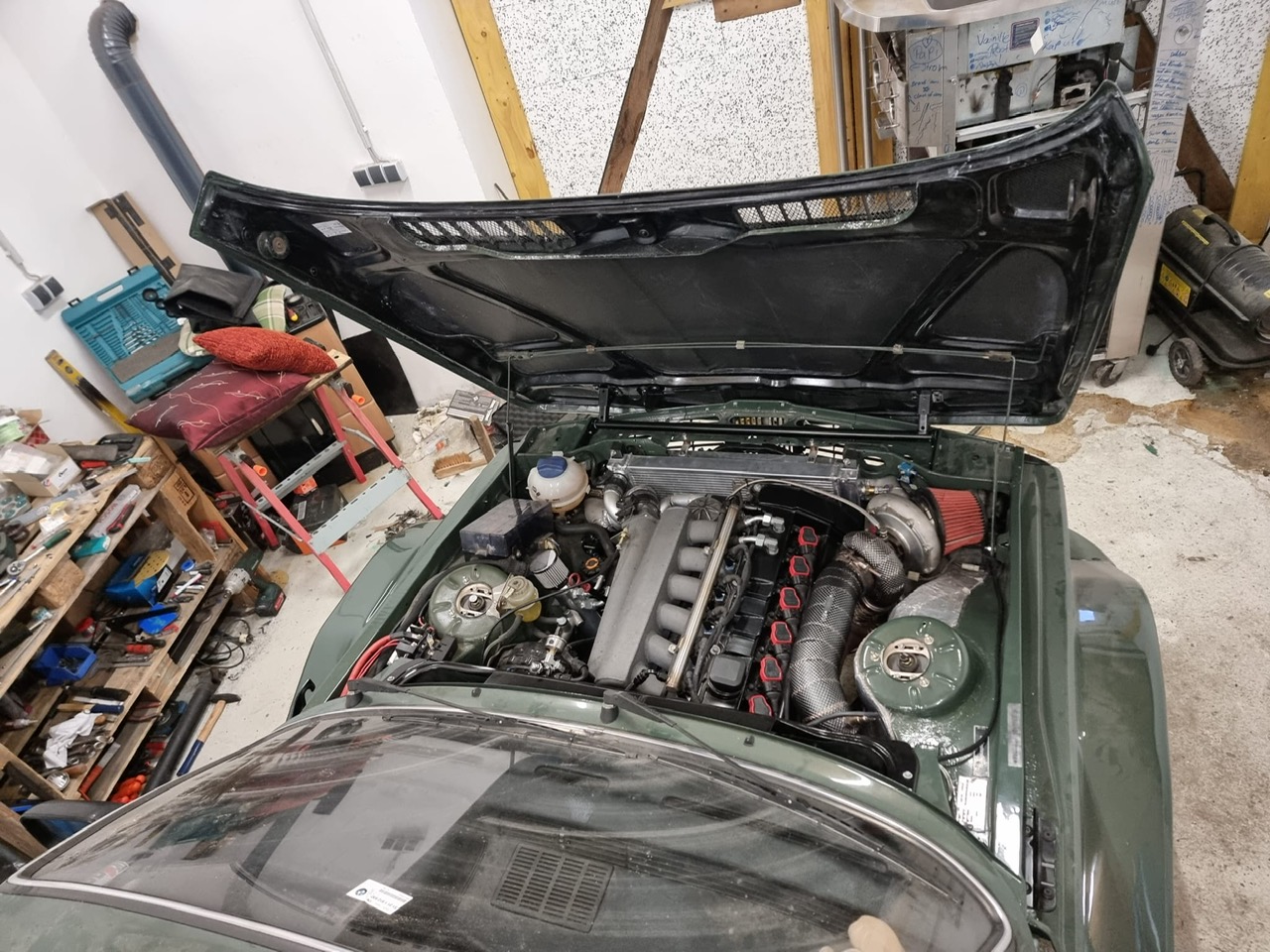 Carbon Motohaube für den BMW E21 – Bild 2