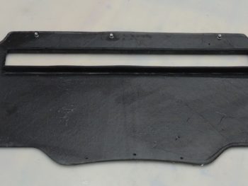 Carbon Unterbodenplatte Luftleitführung für BMW E90/E91/E92/E93 M3 GT4